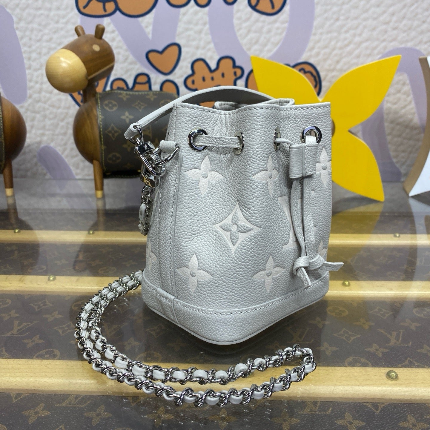 Nano Noe Bucket Bag