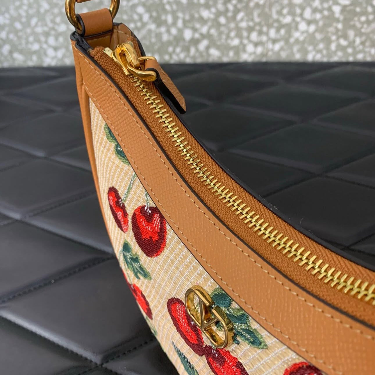 V Logo Sling