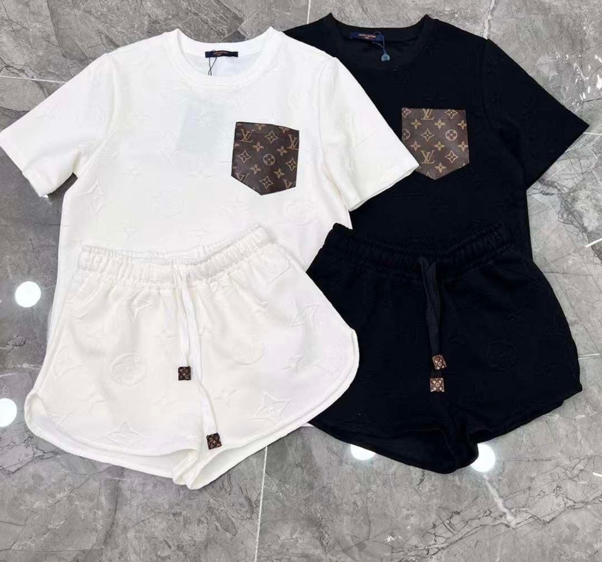 White & black shorts set