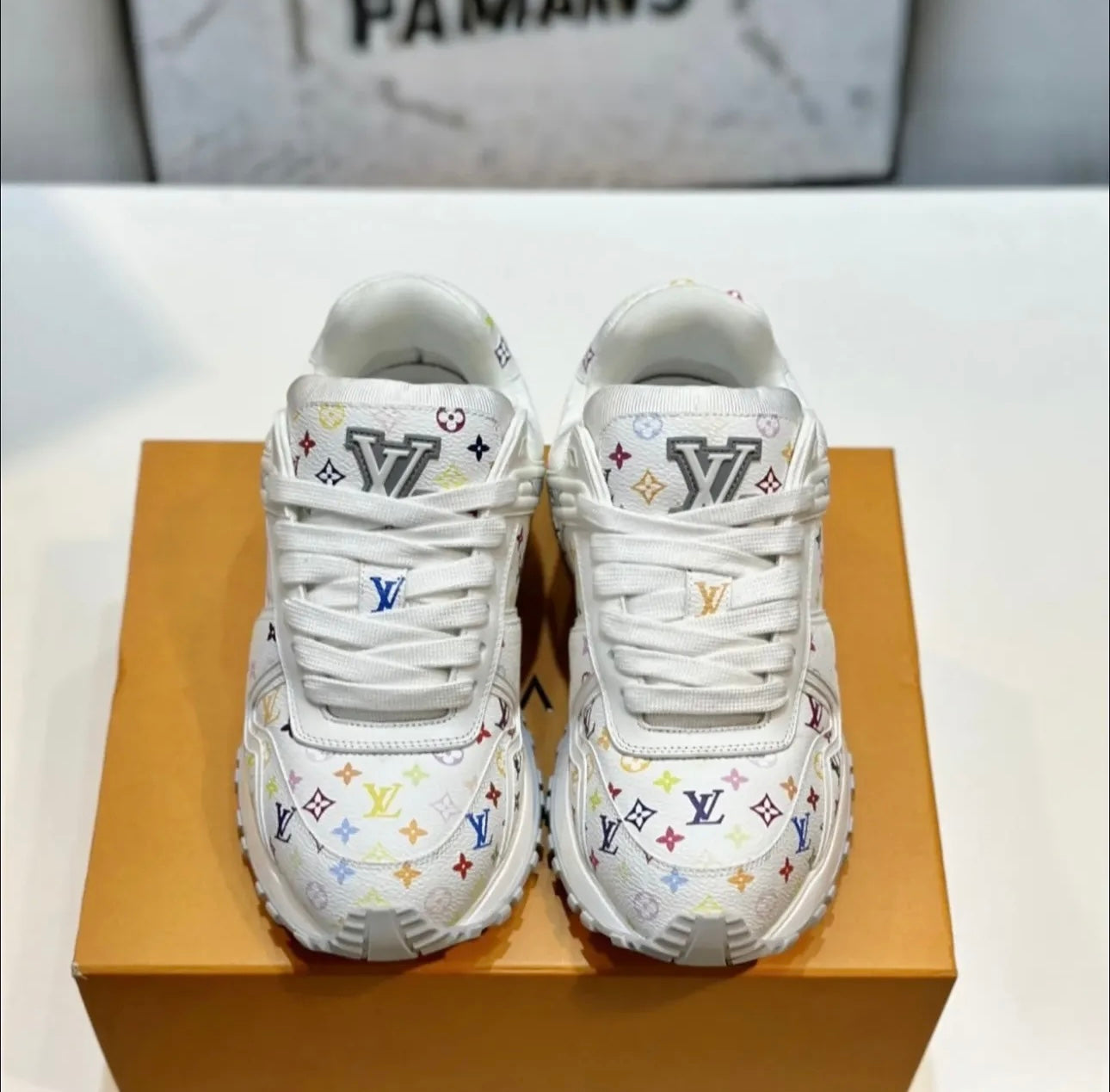 Logo Trainers