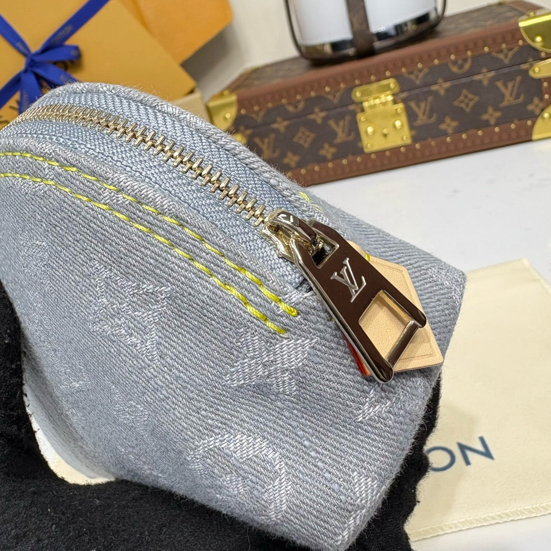 Cosmetic Pouch