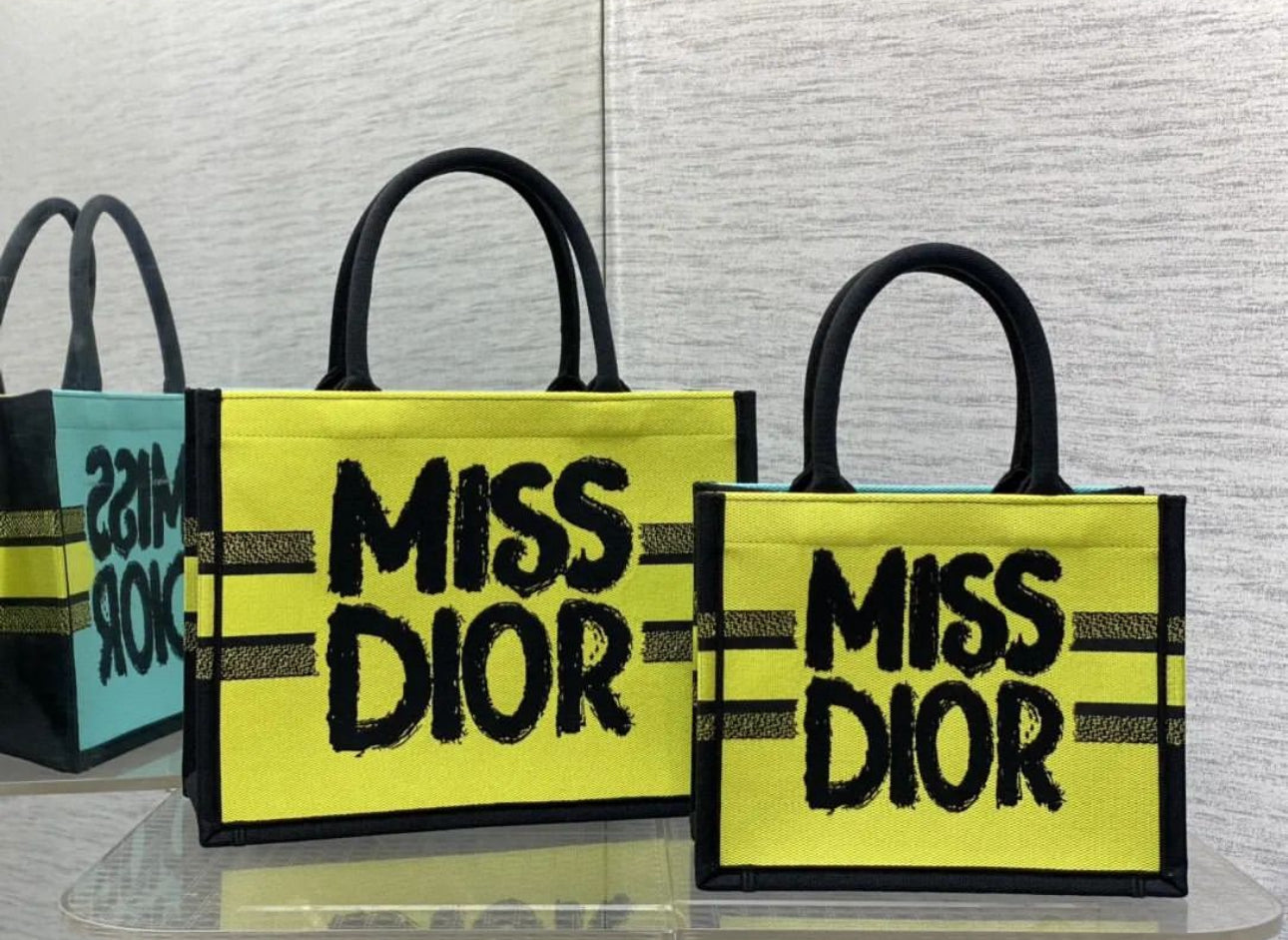 Book Tote