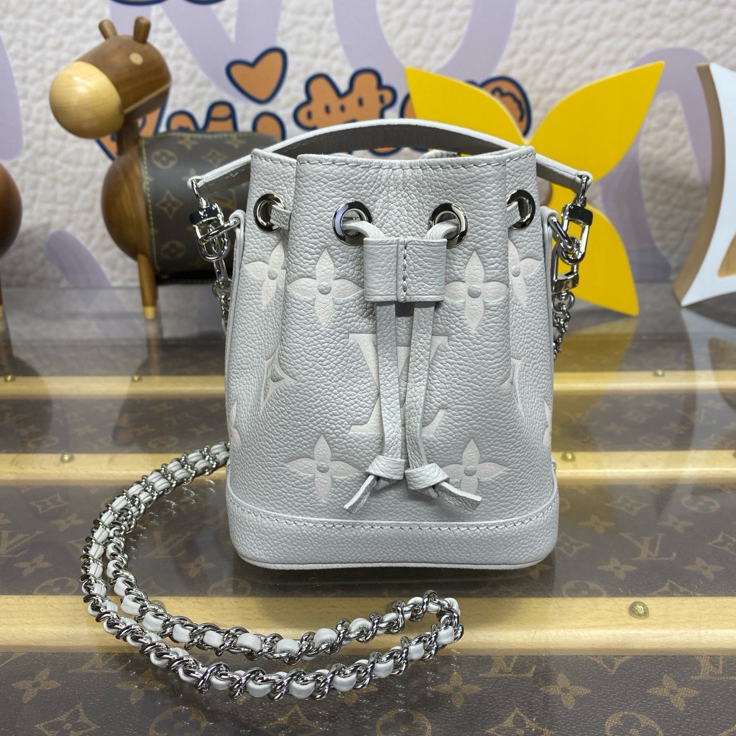 Nano Noe Bucket Bag