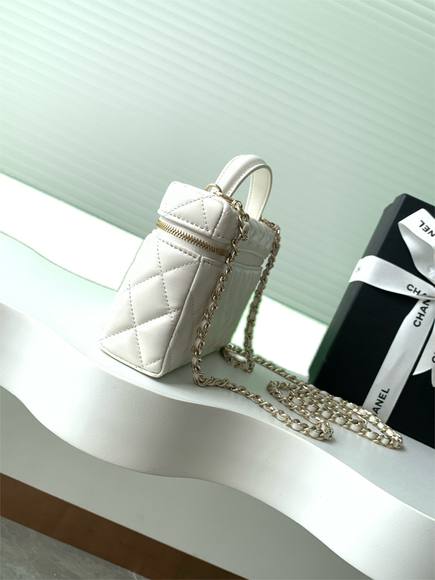 Trendy Vanity