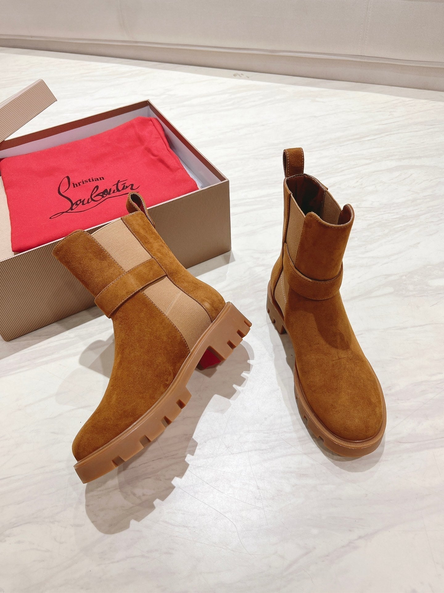 Lug Boots