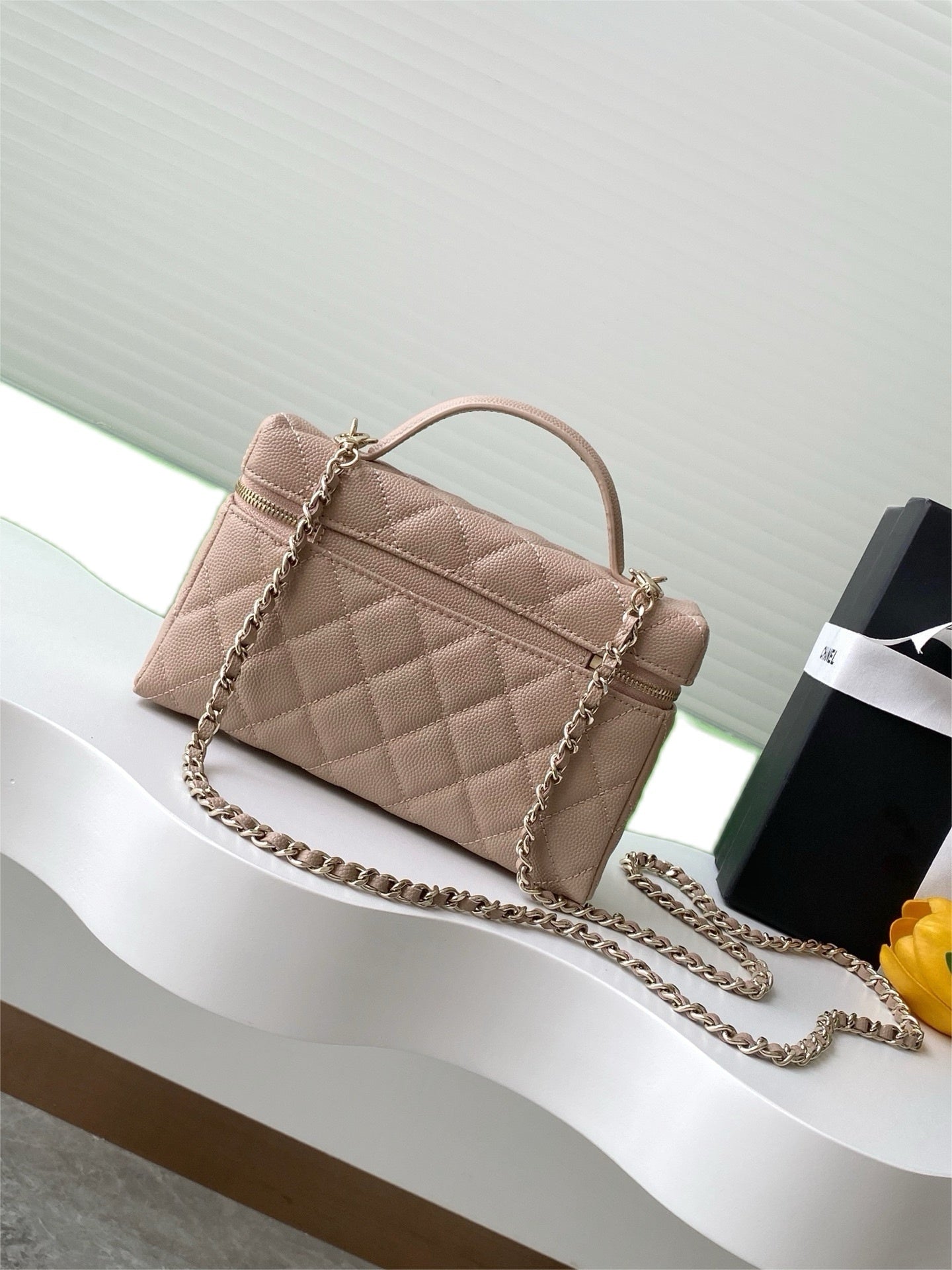 Trendy Vanity