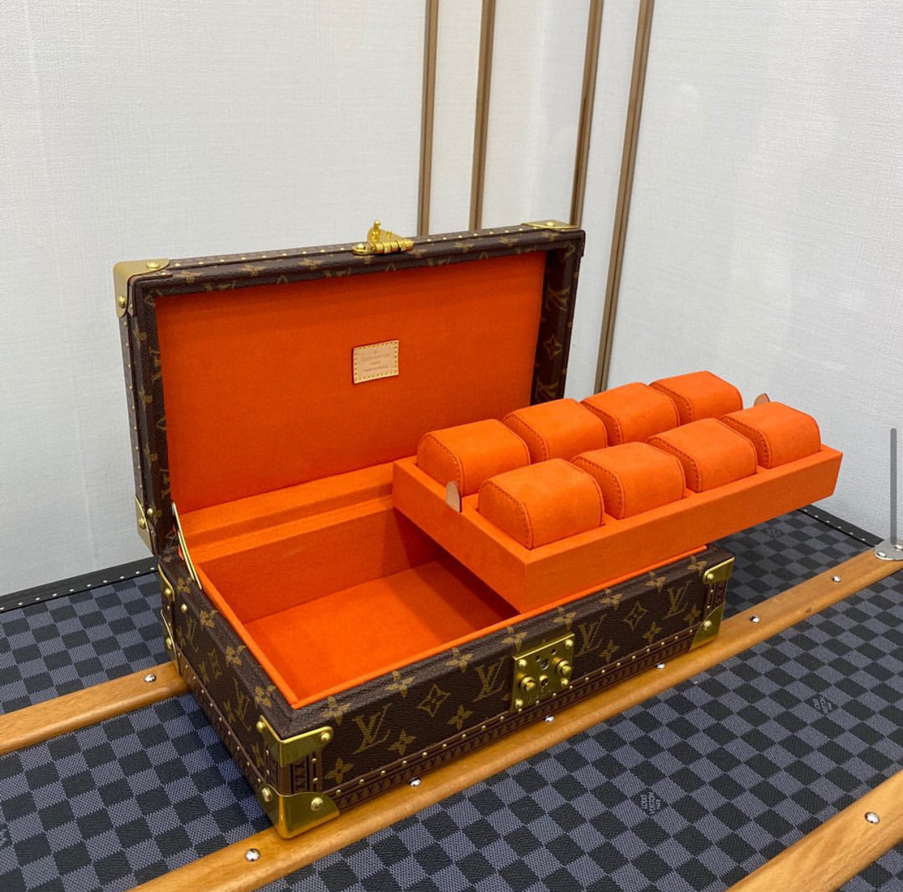 8 Watch Case