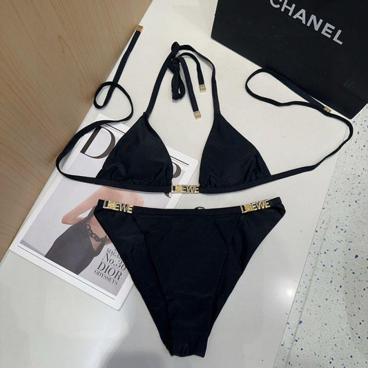 Black bikini
