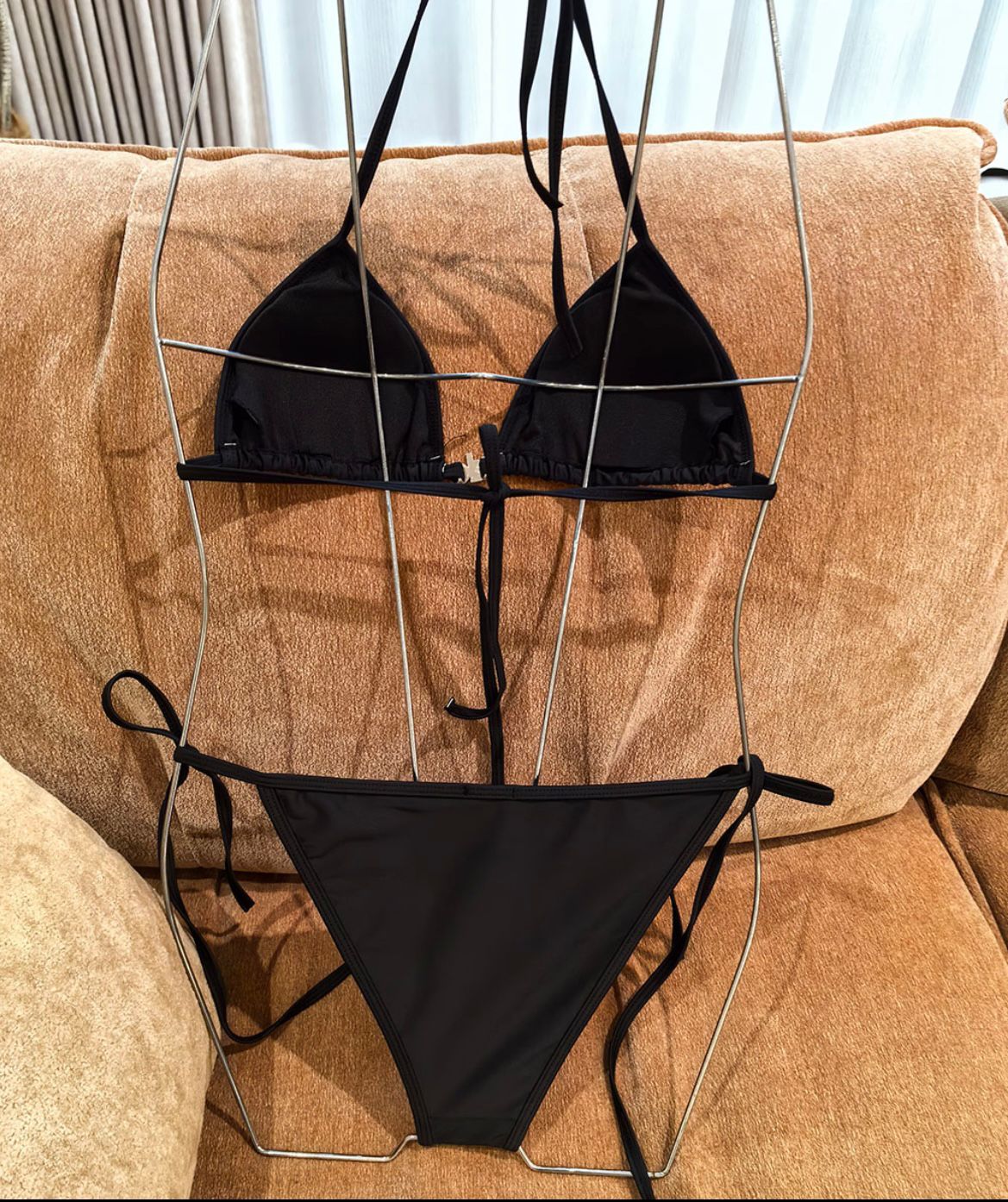 Black bikini