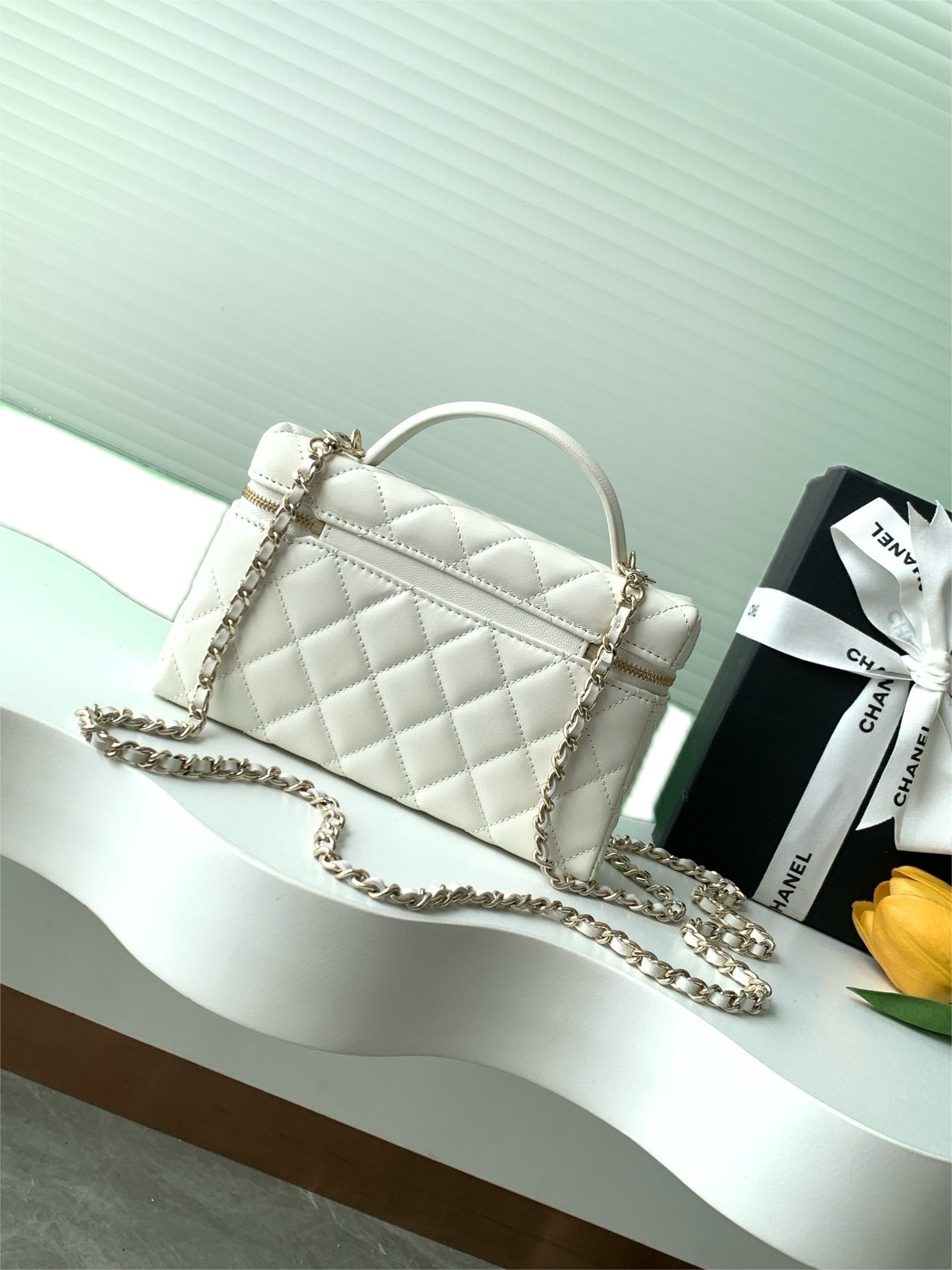 Trendy Vanity