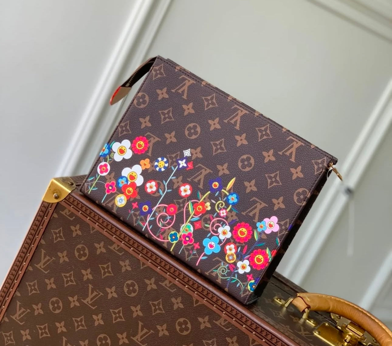 Toiletry Pouch 26