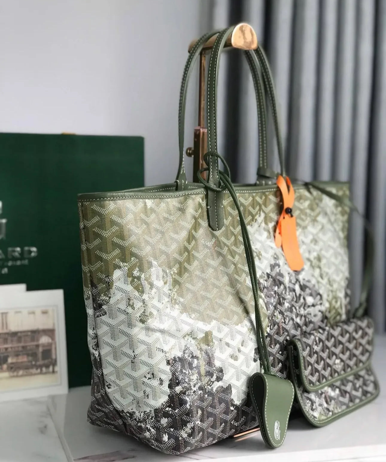 Saint Louis Tote