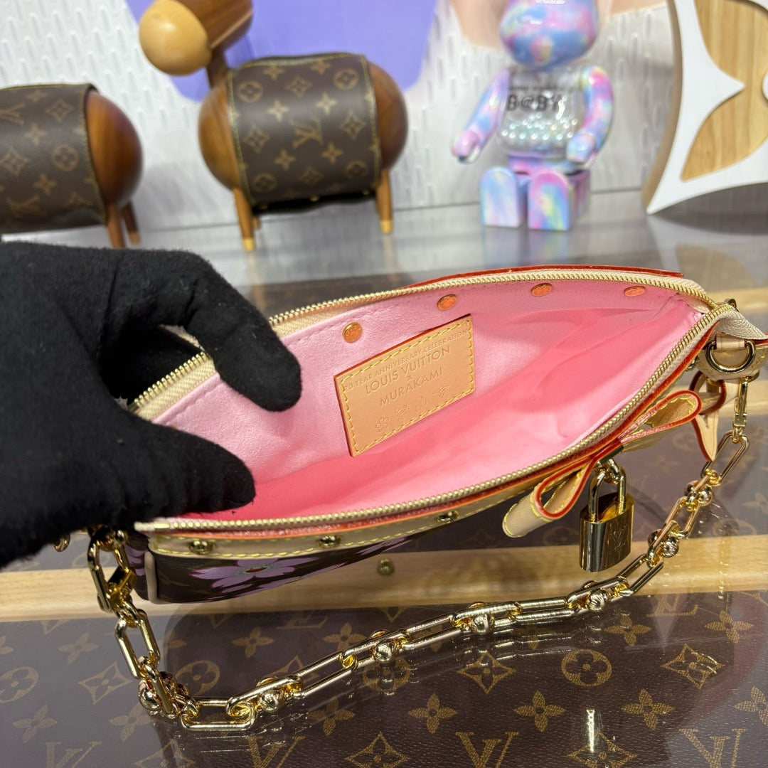 Pochette Accessories
