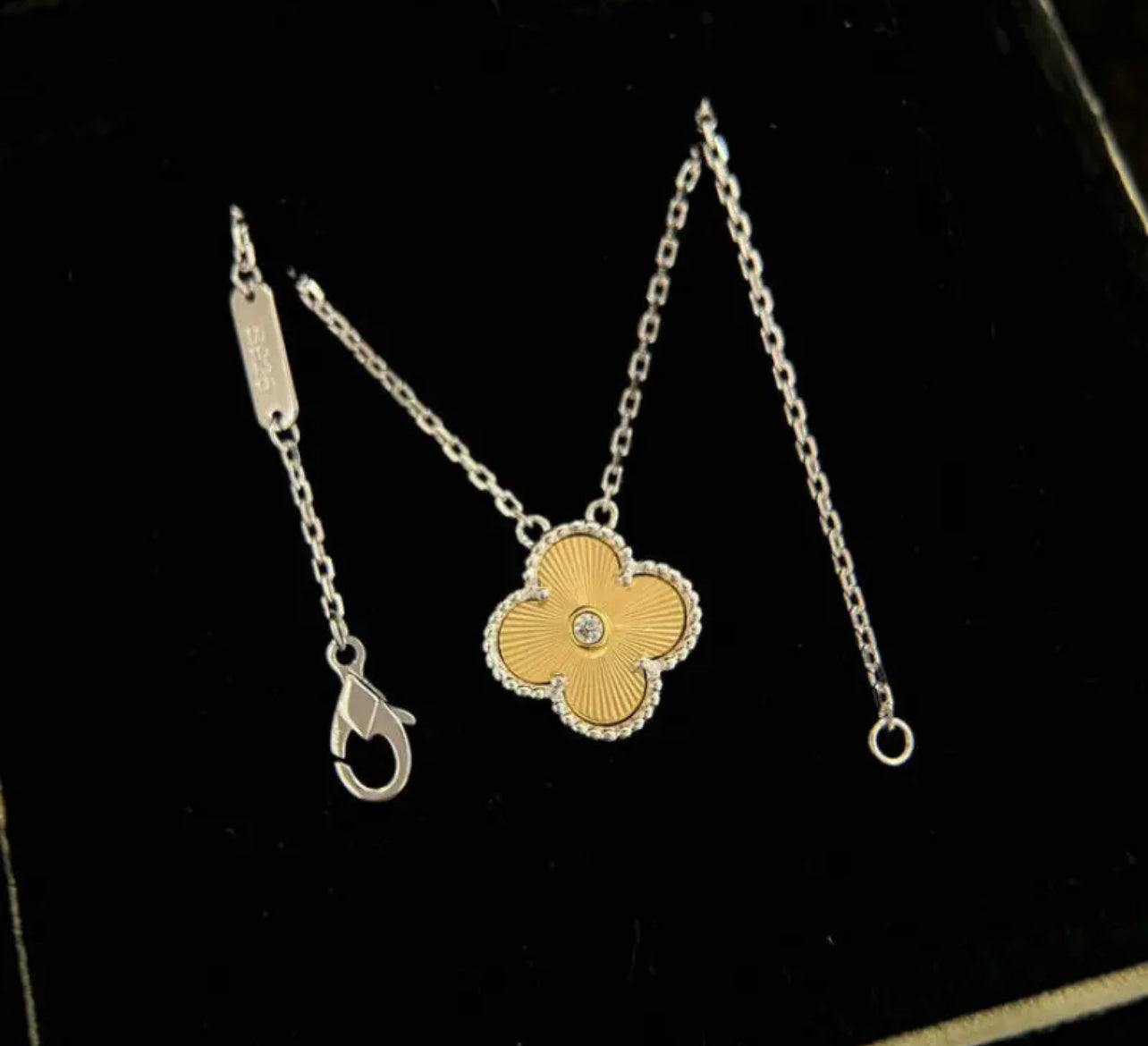Alhambra Pendant