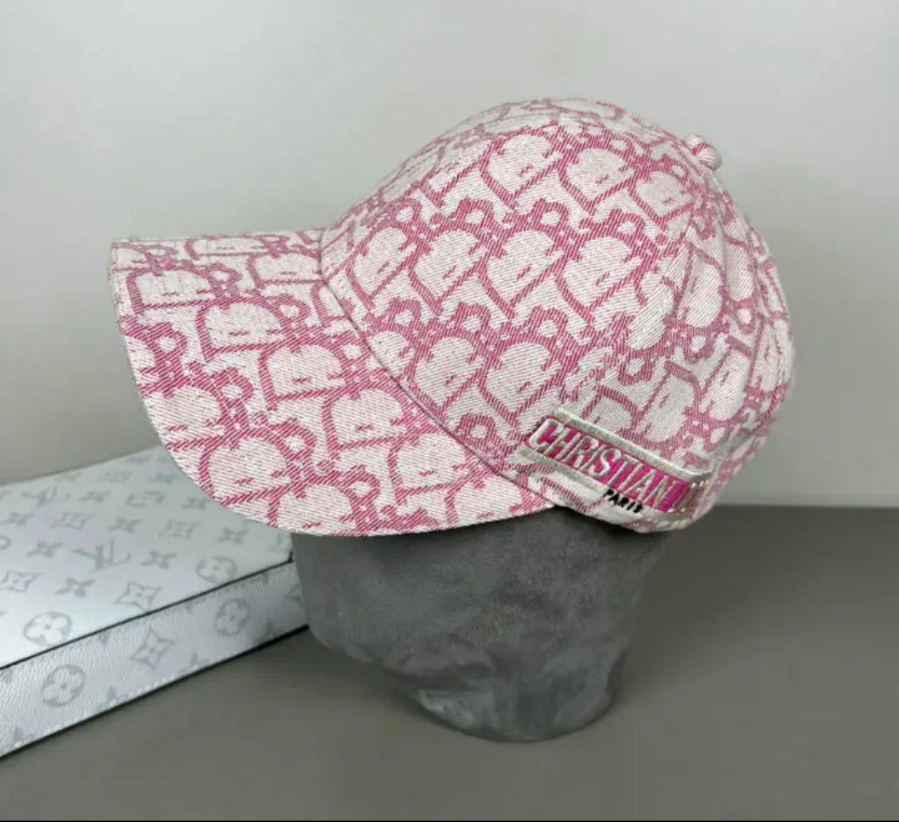 Oblique Cap