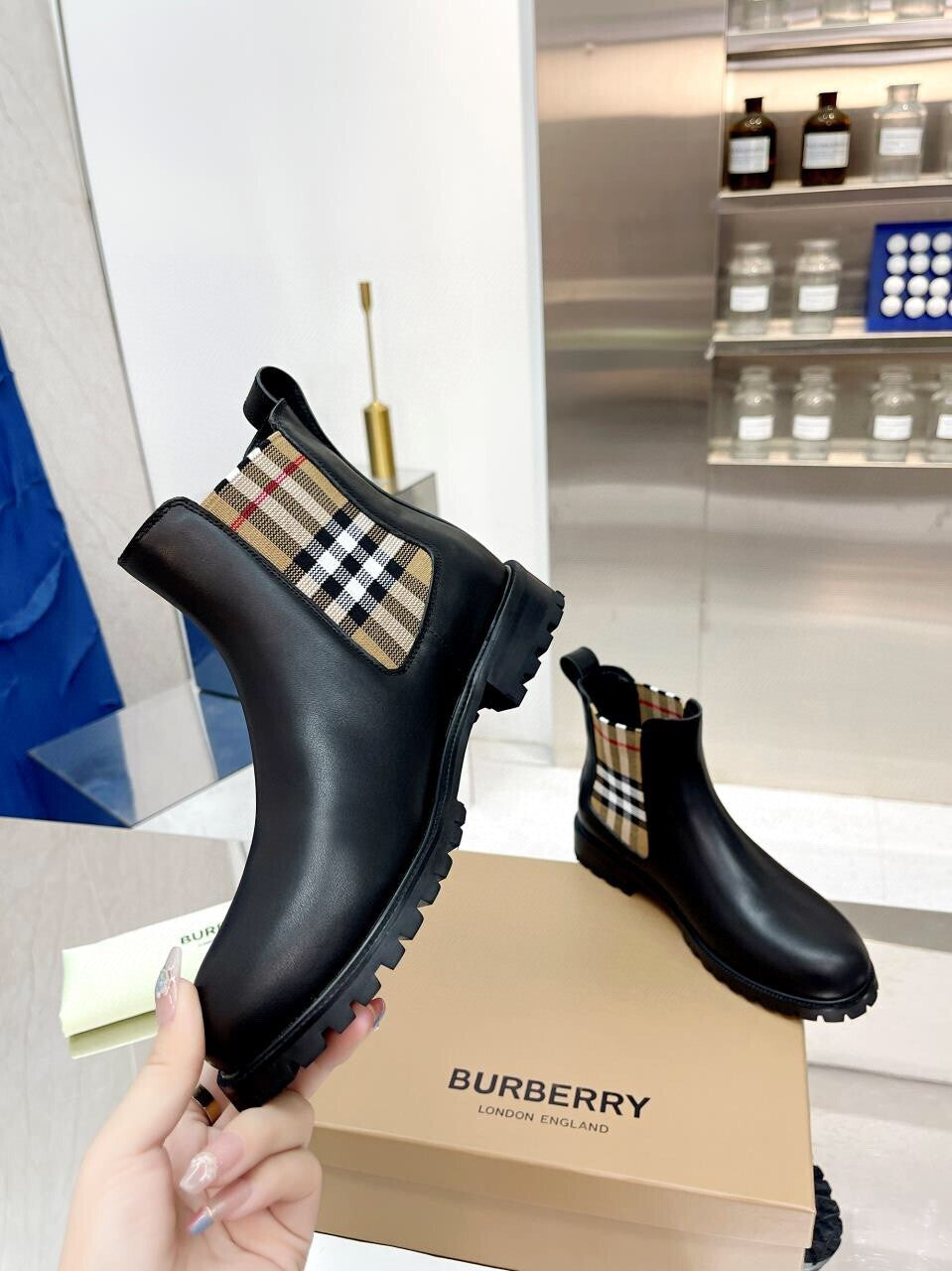 Check Boots