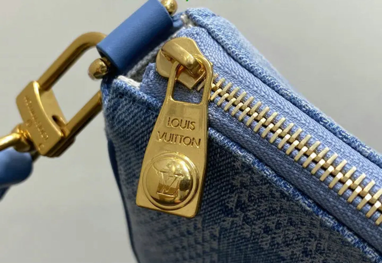 Pochette Accesories