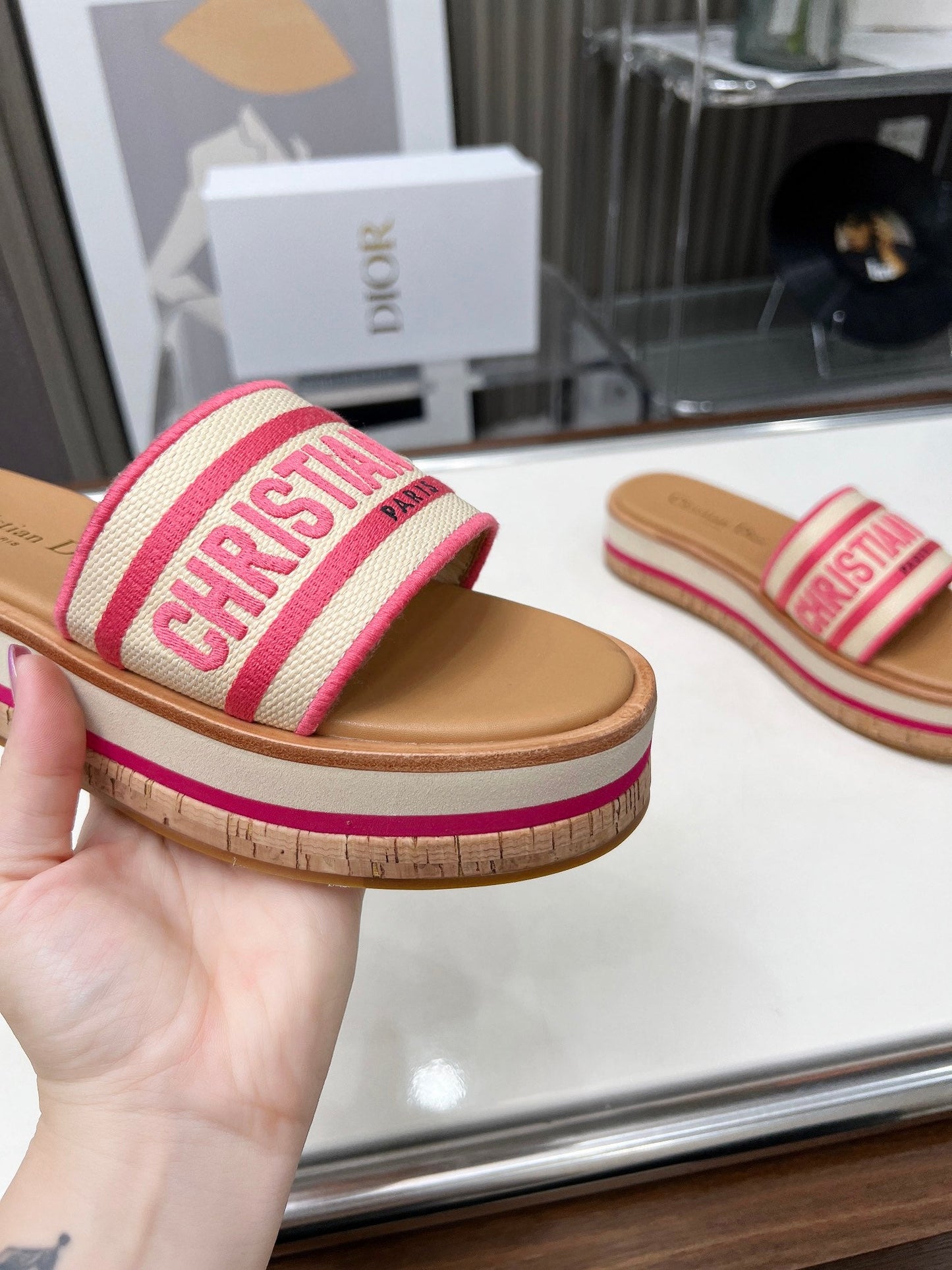Dway Slides