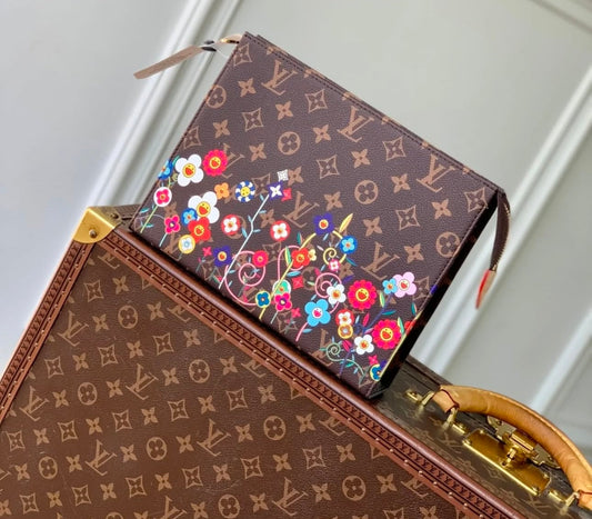 Toiletry Pouch 26