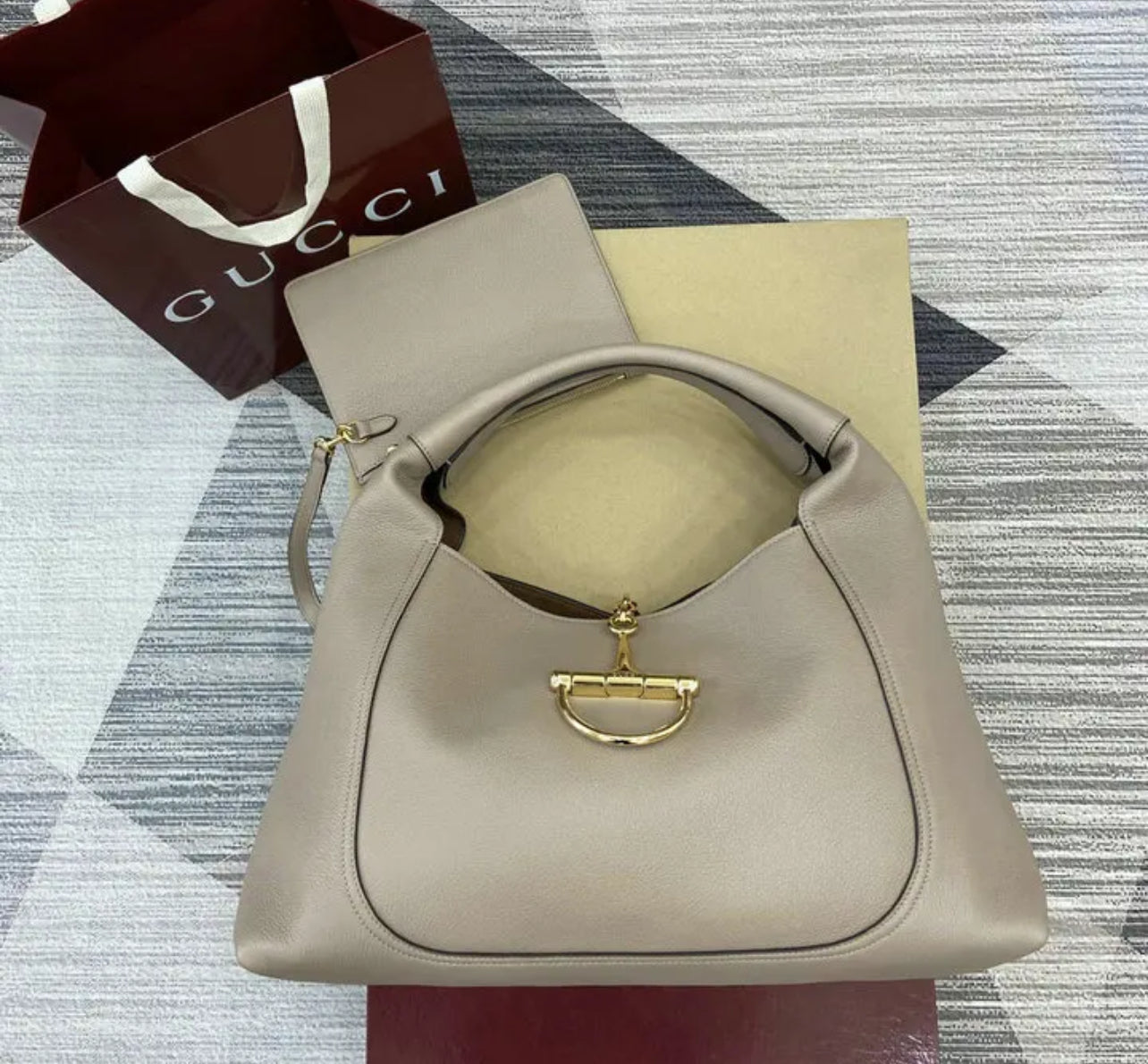 Medium Softbit Bag