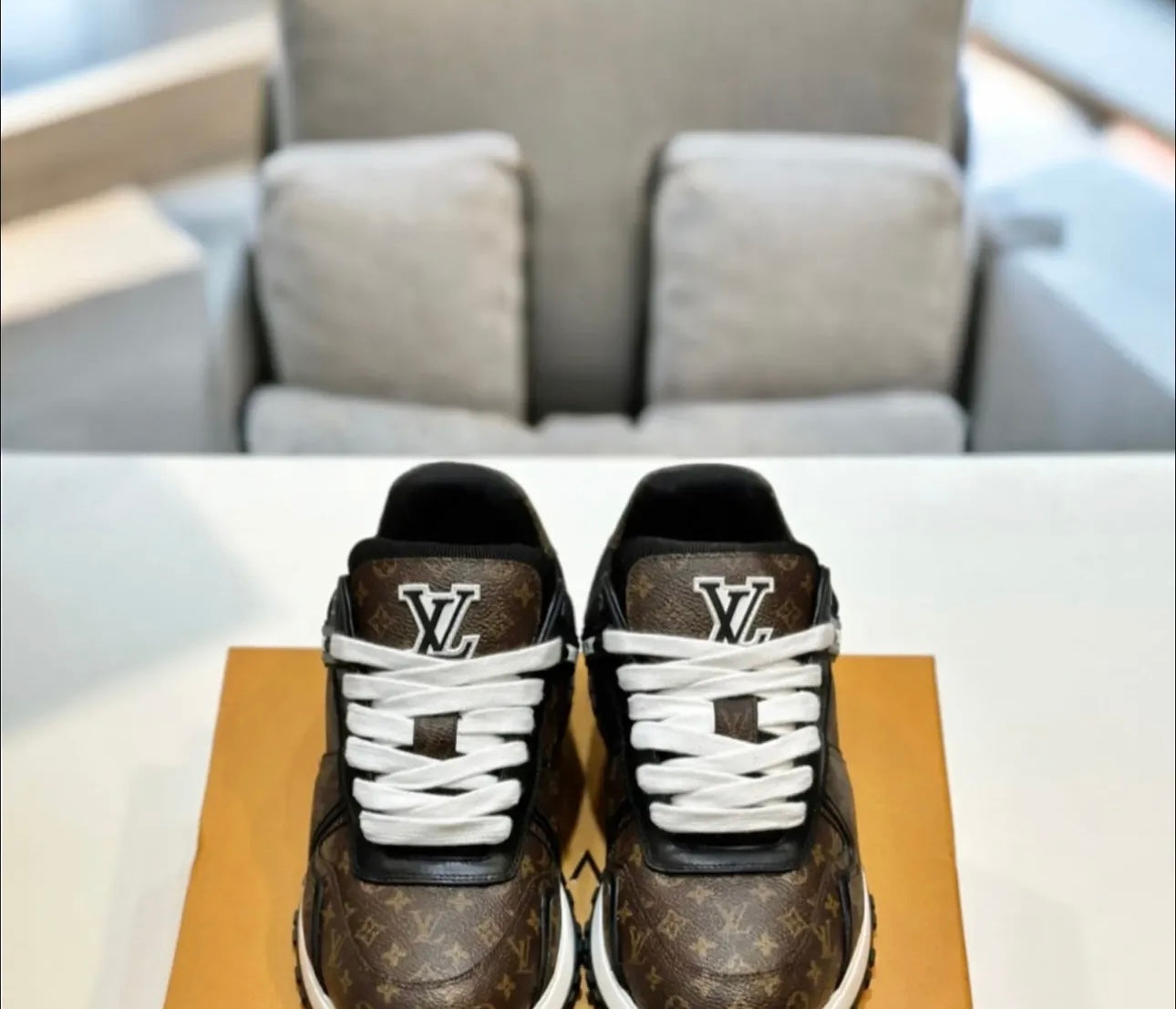 Logo Trainers