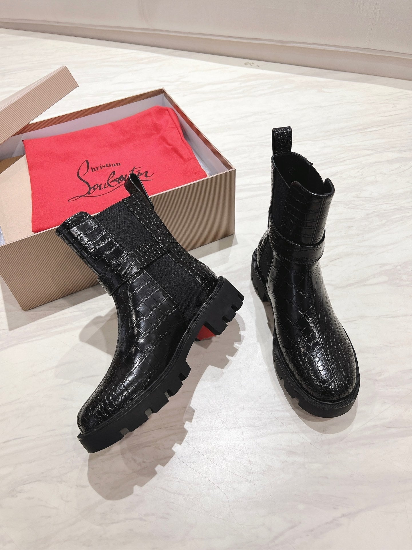 Lug Boots