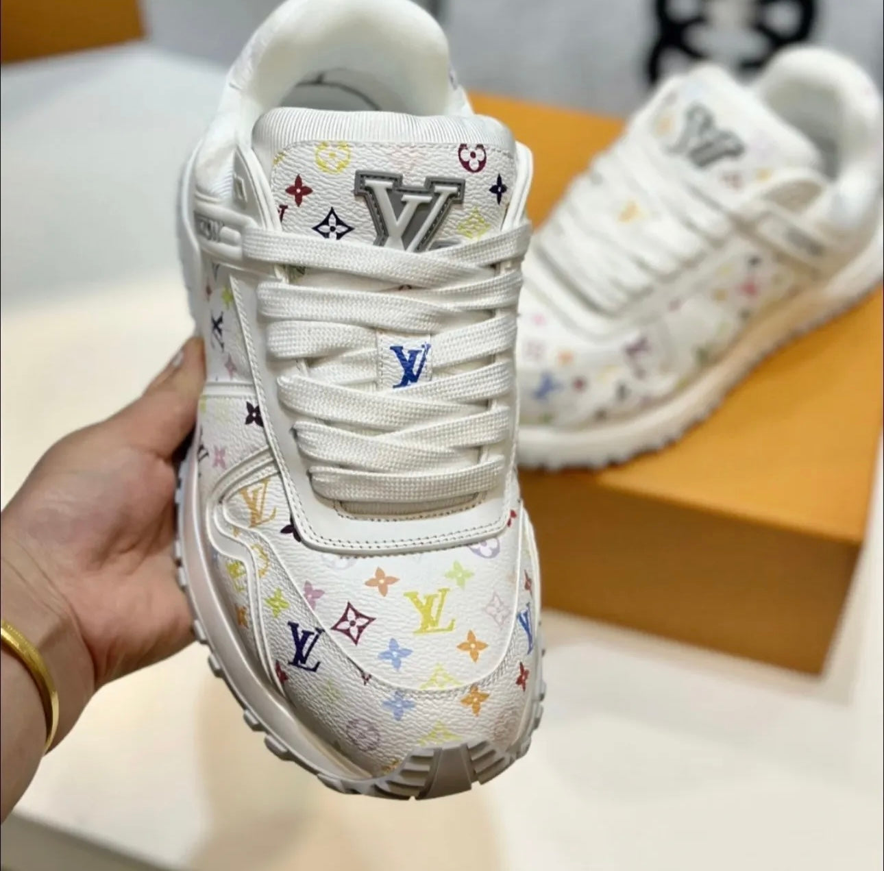 Logo Trainers