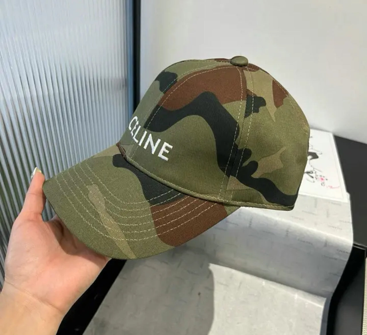 Logo Cap