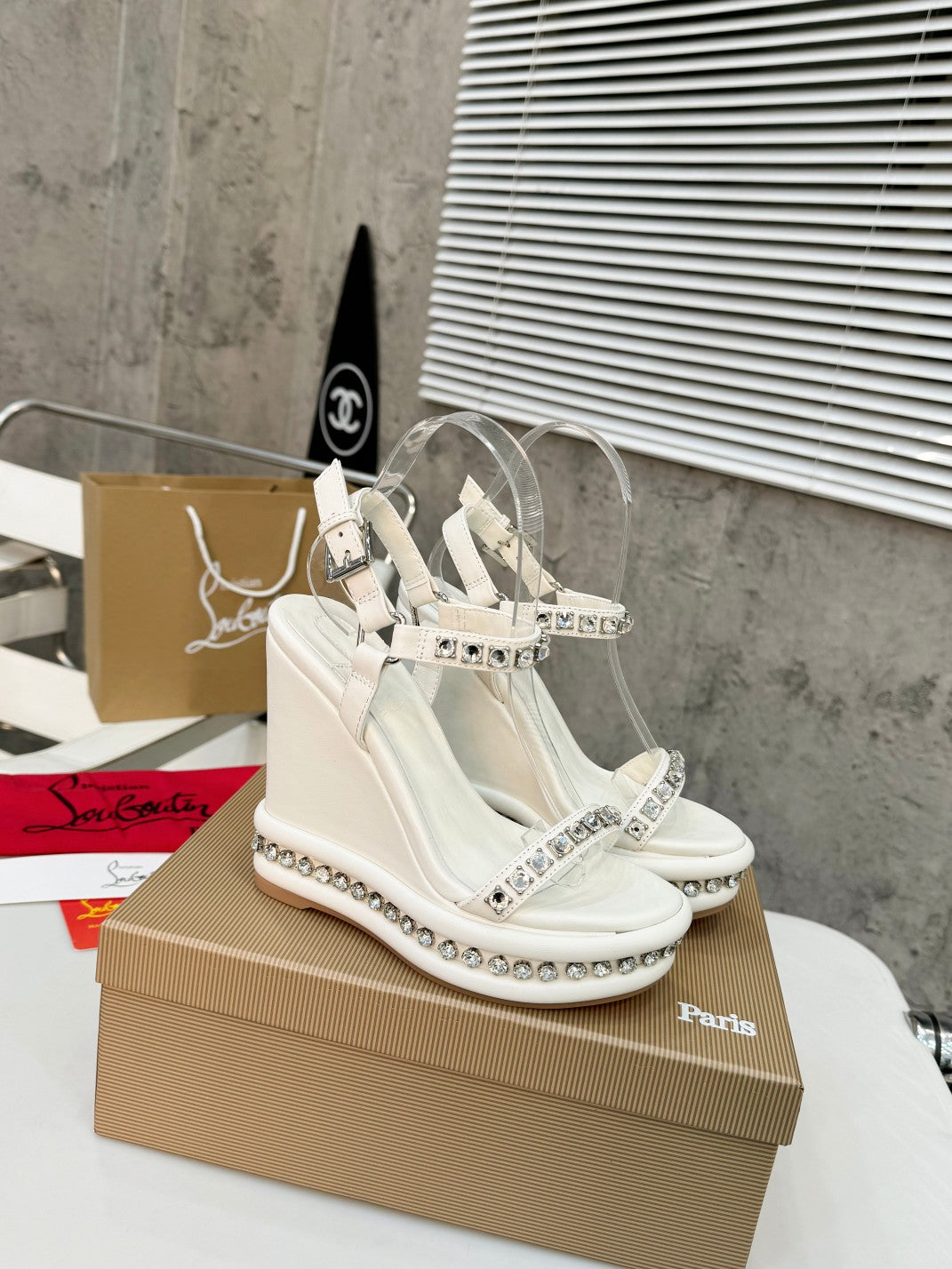 Stud Wedges