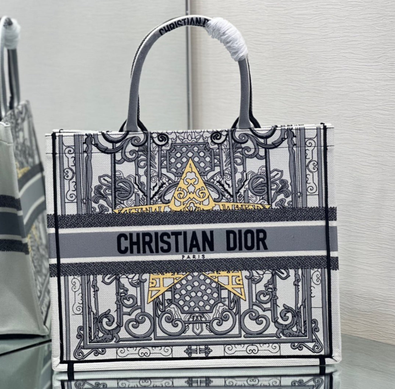 Medium Book Tote