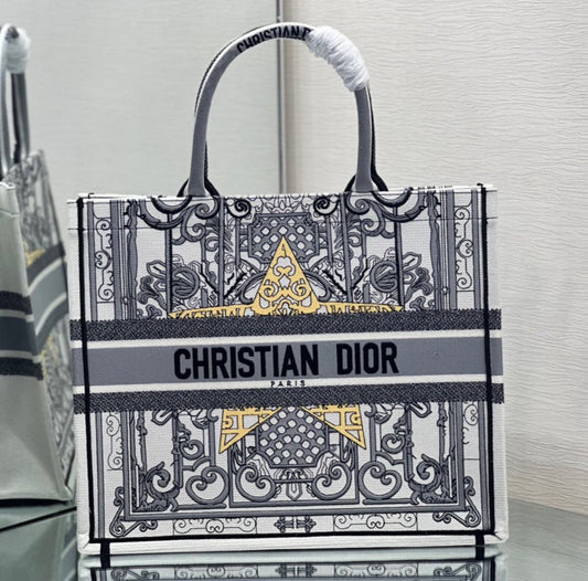 Medium Book Tote