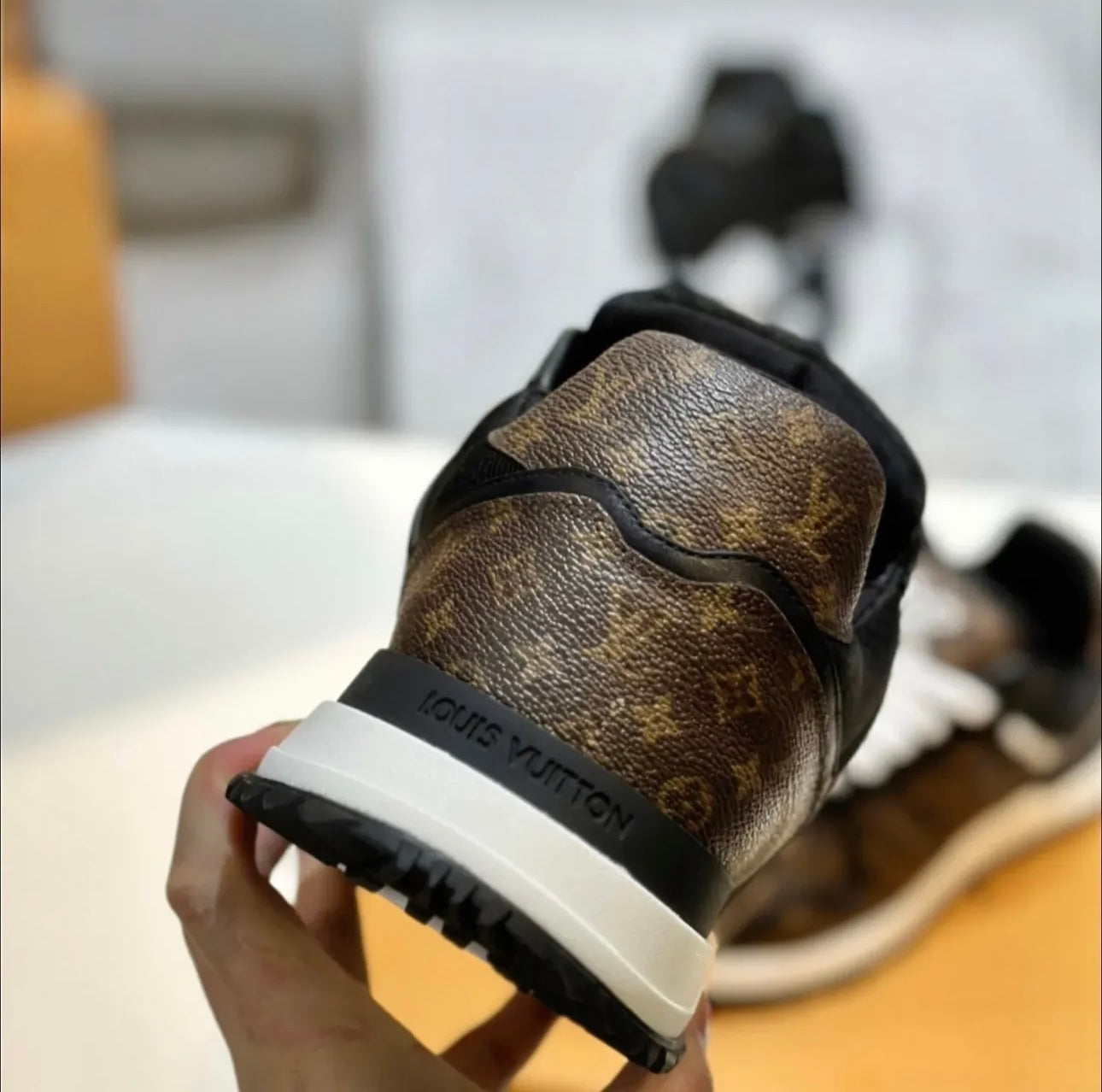 Logo Trainers