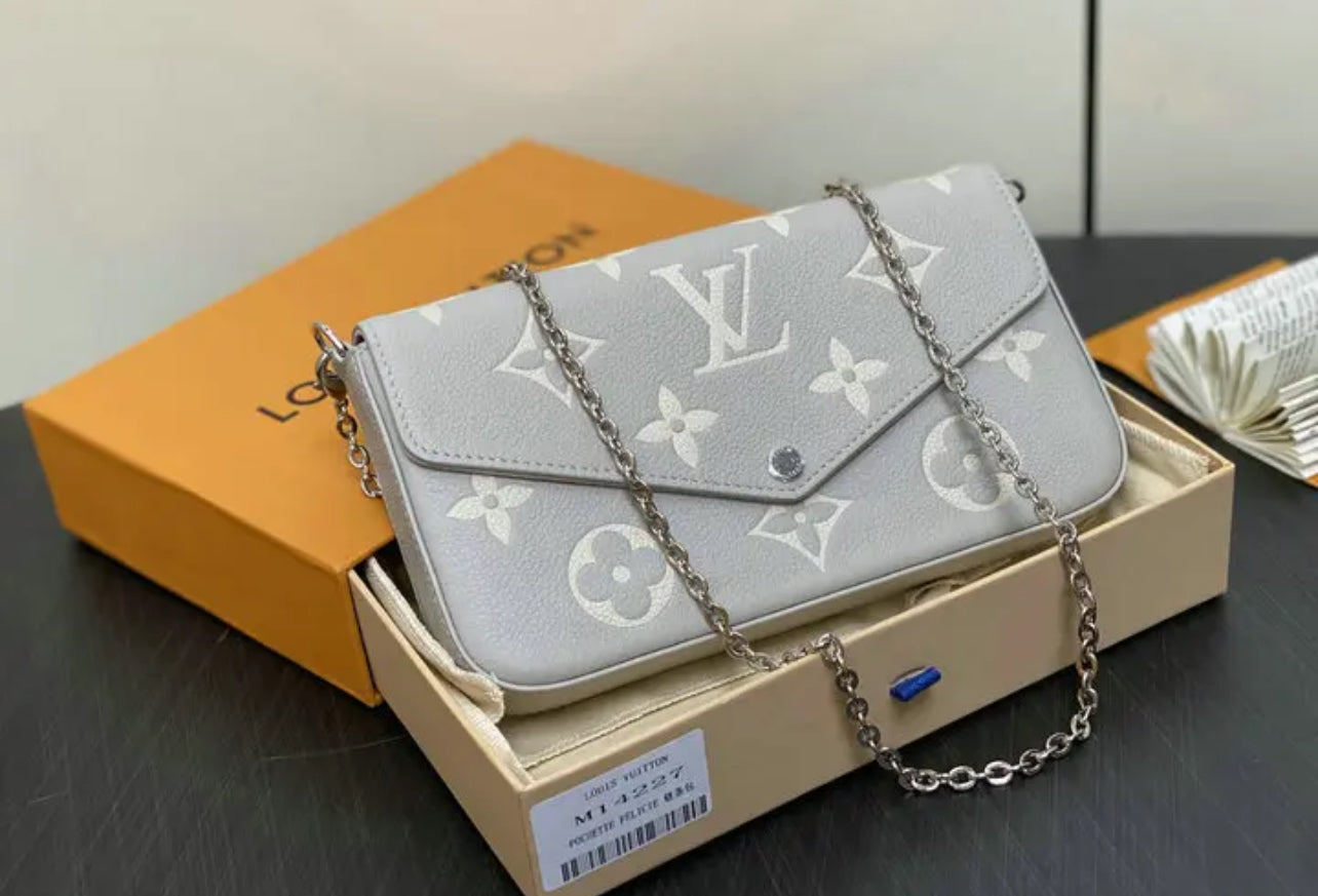 Pochette Felicie