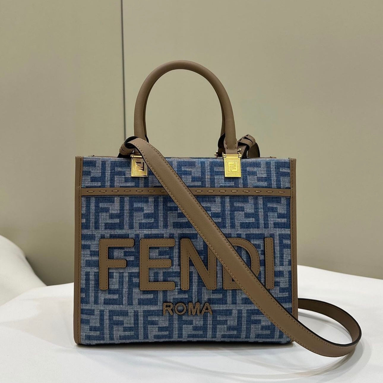 Small Sunshine Shopper