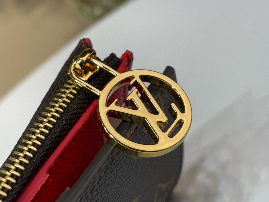 Lisa Wallet