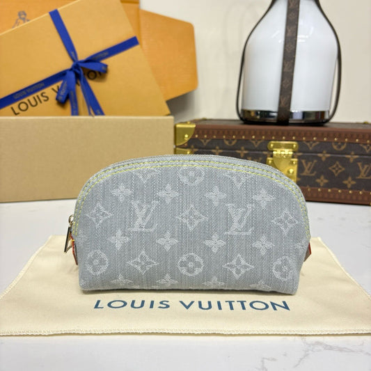 Cosmetic Pouch