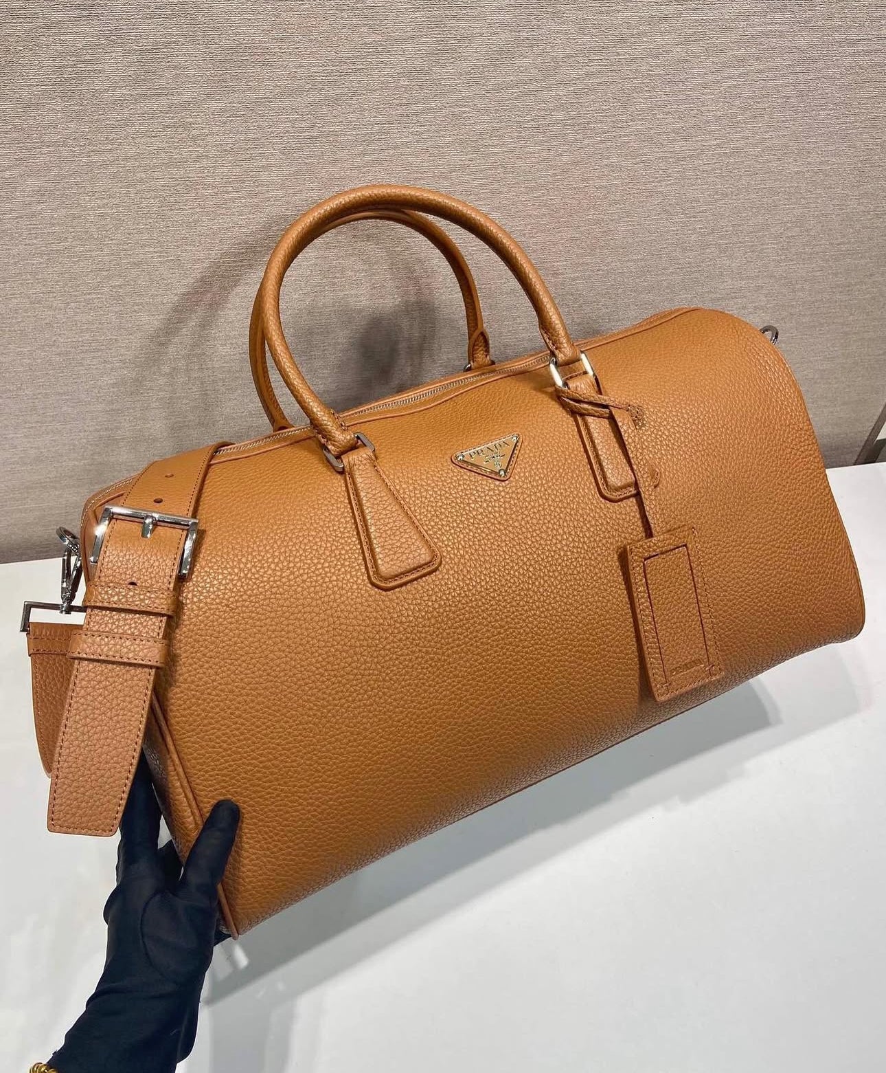Leather Holdall