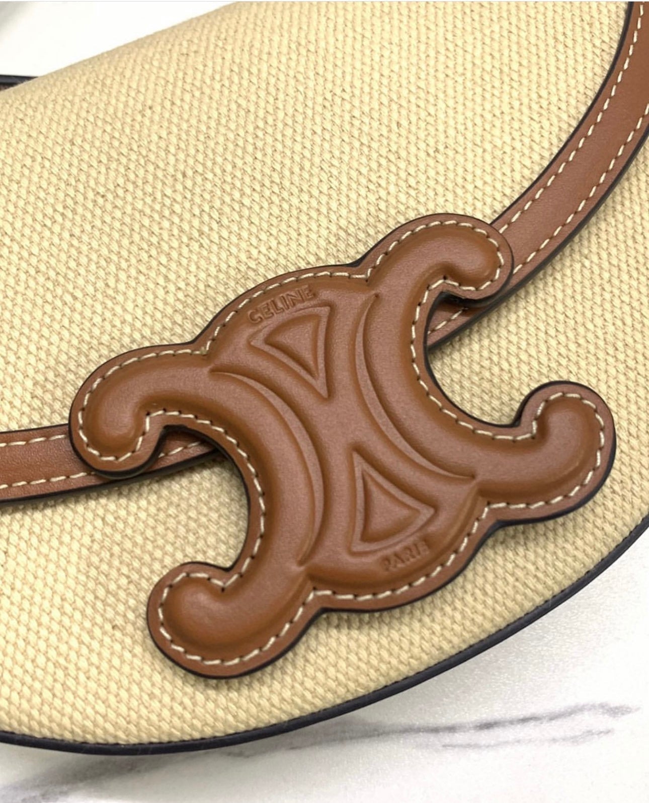 Besace Shoulder Bag