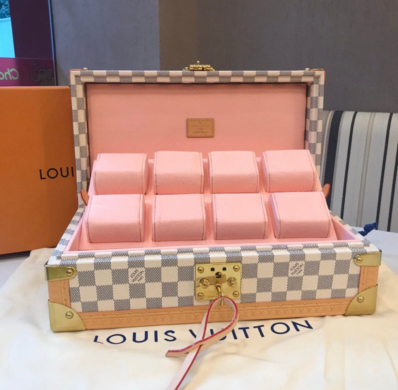 8 Watch Case