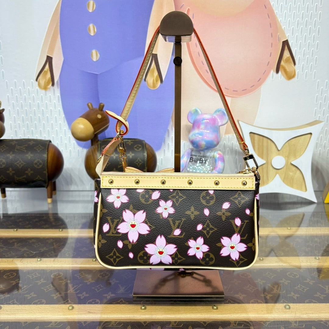 Pochette Accessories