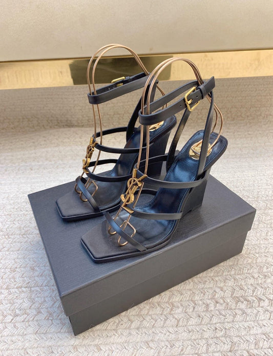 Cassandra Wedges