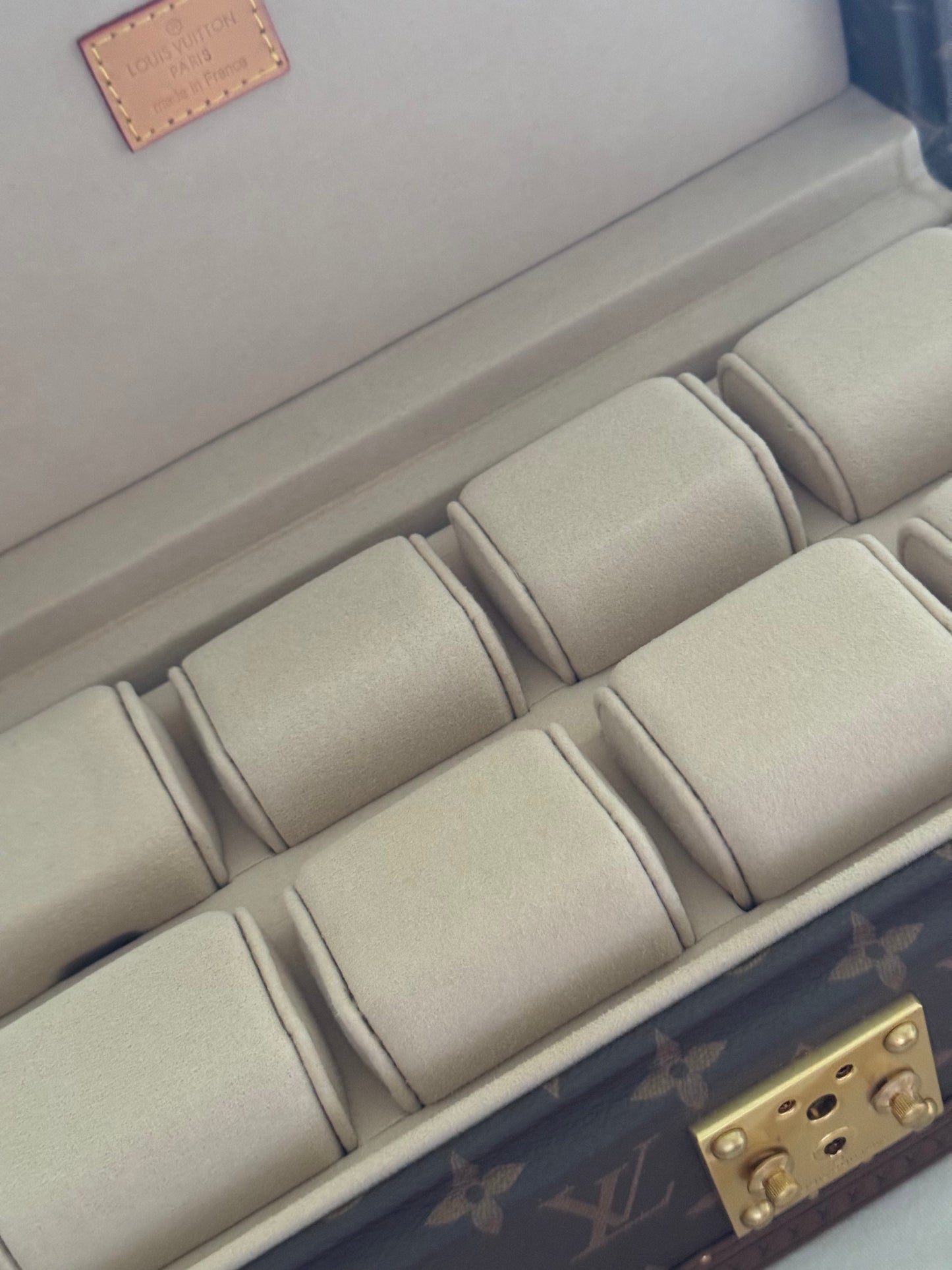 8 Watch Case