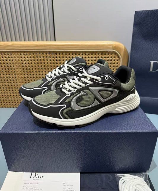 B30 Sneaker