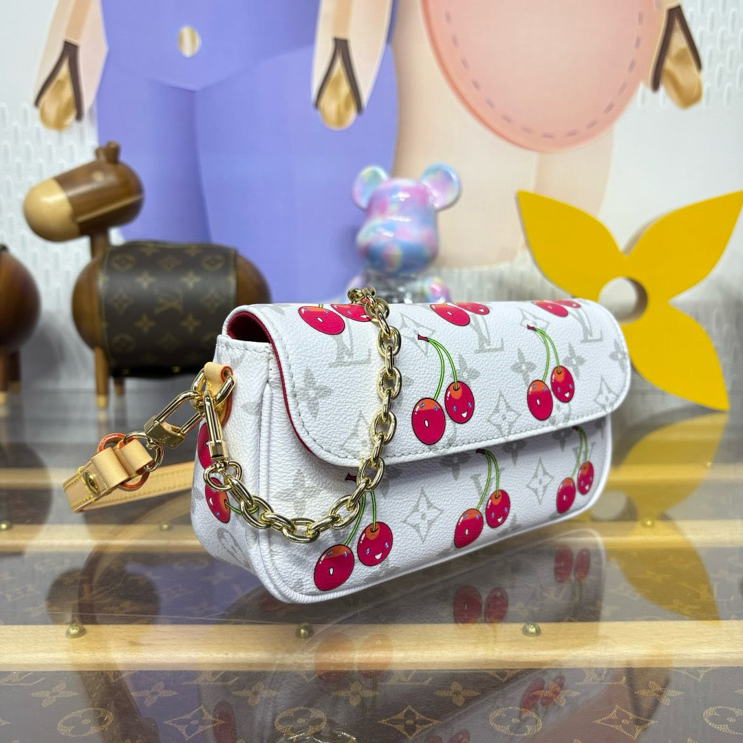 Ivy Chain Bag