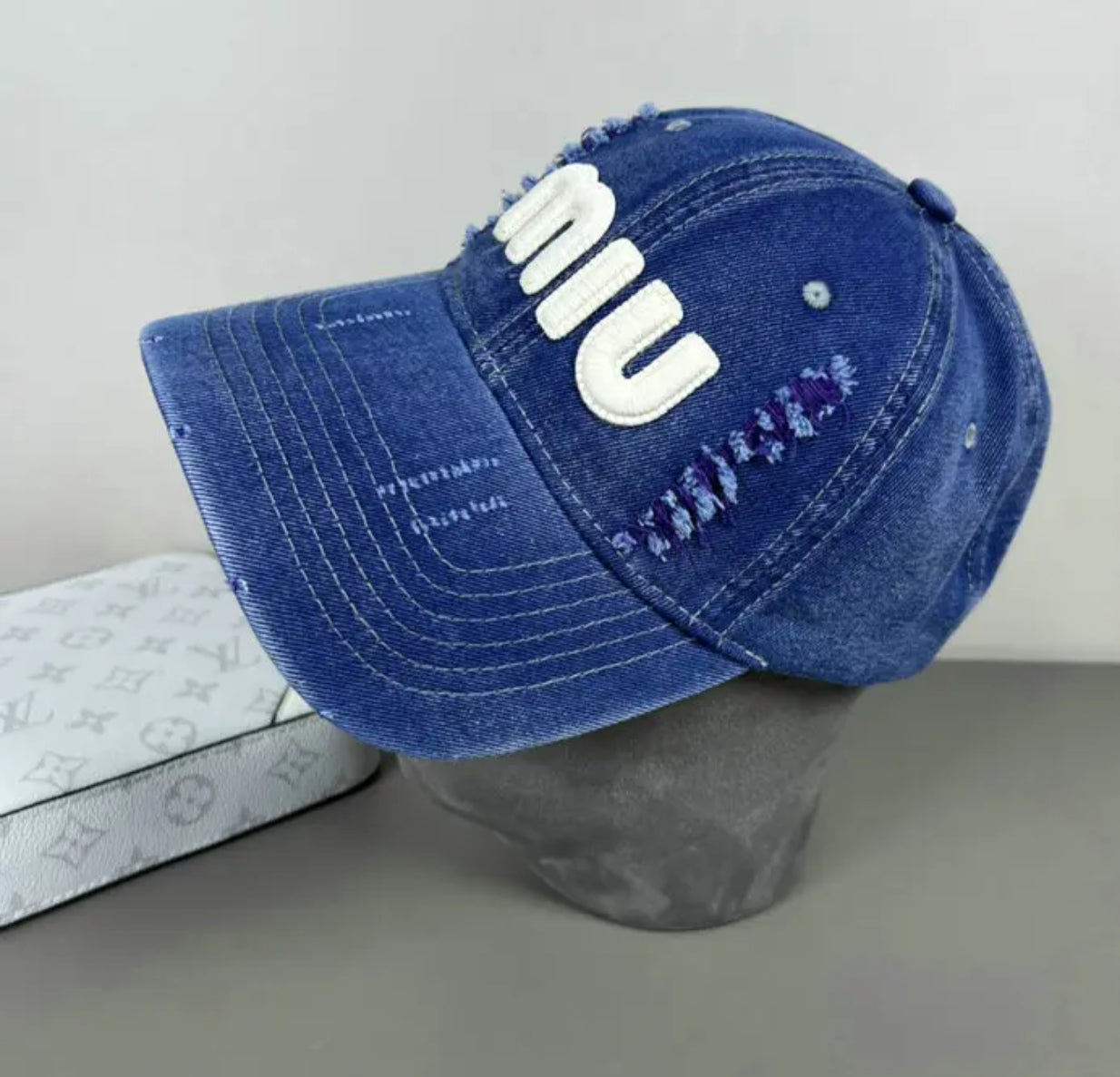 Logo Cap