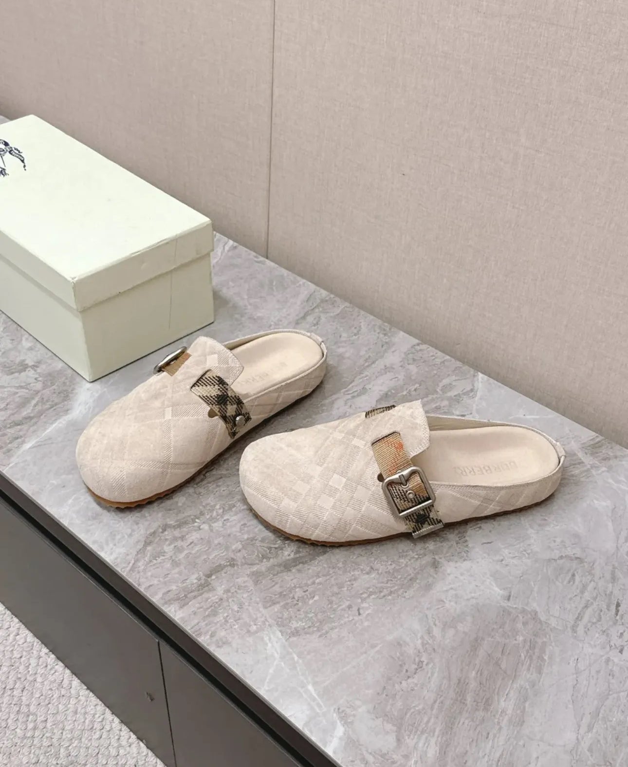 Check Clogs