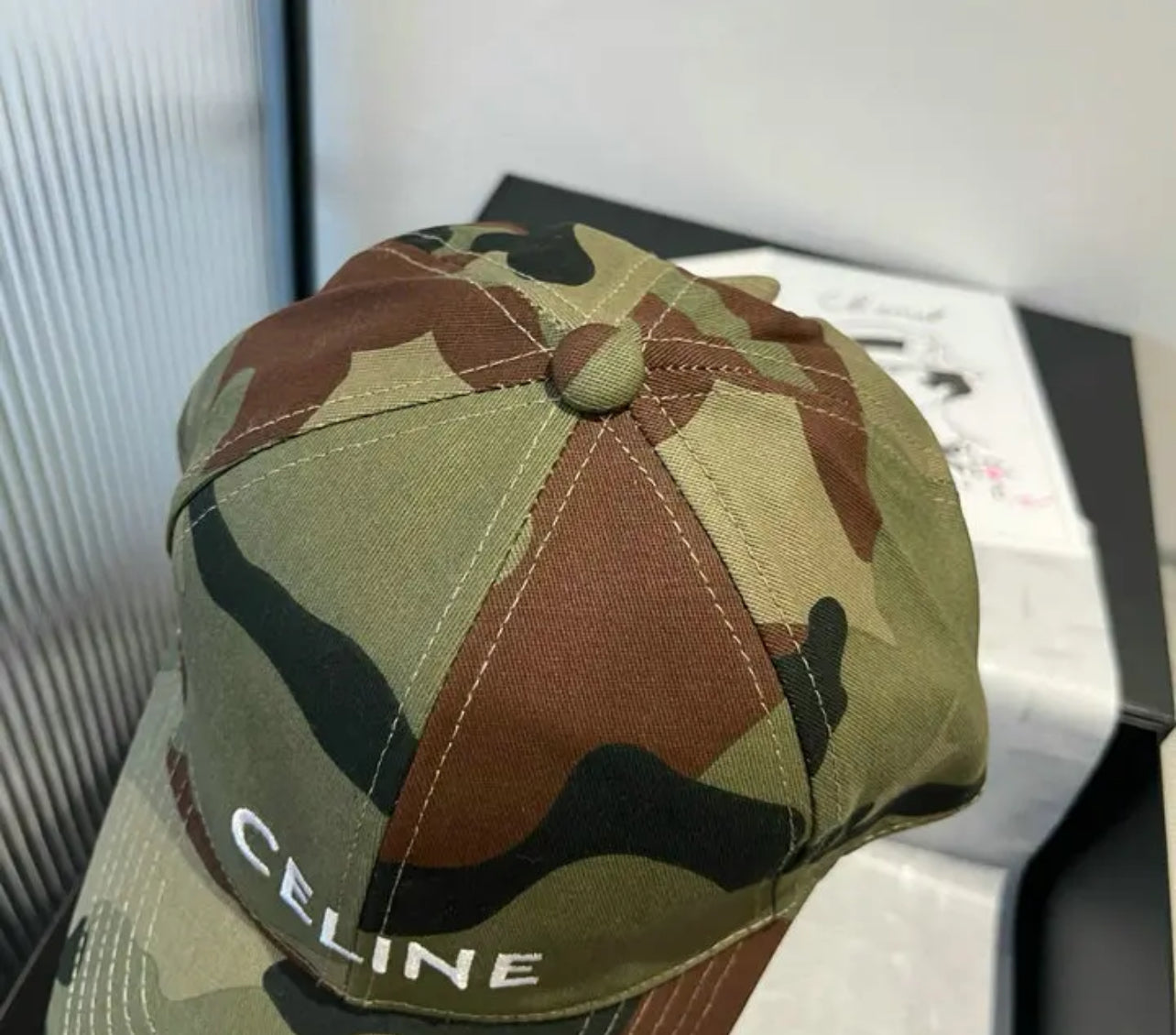 Logo Cap