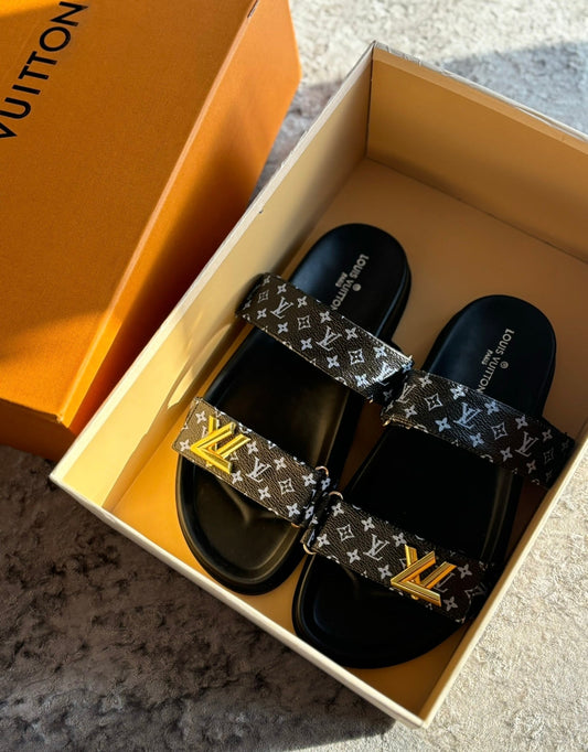 Black & blue sandals