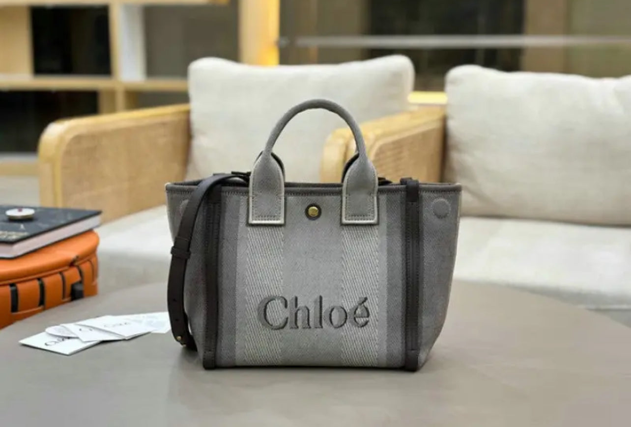 Carry Tote