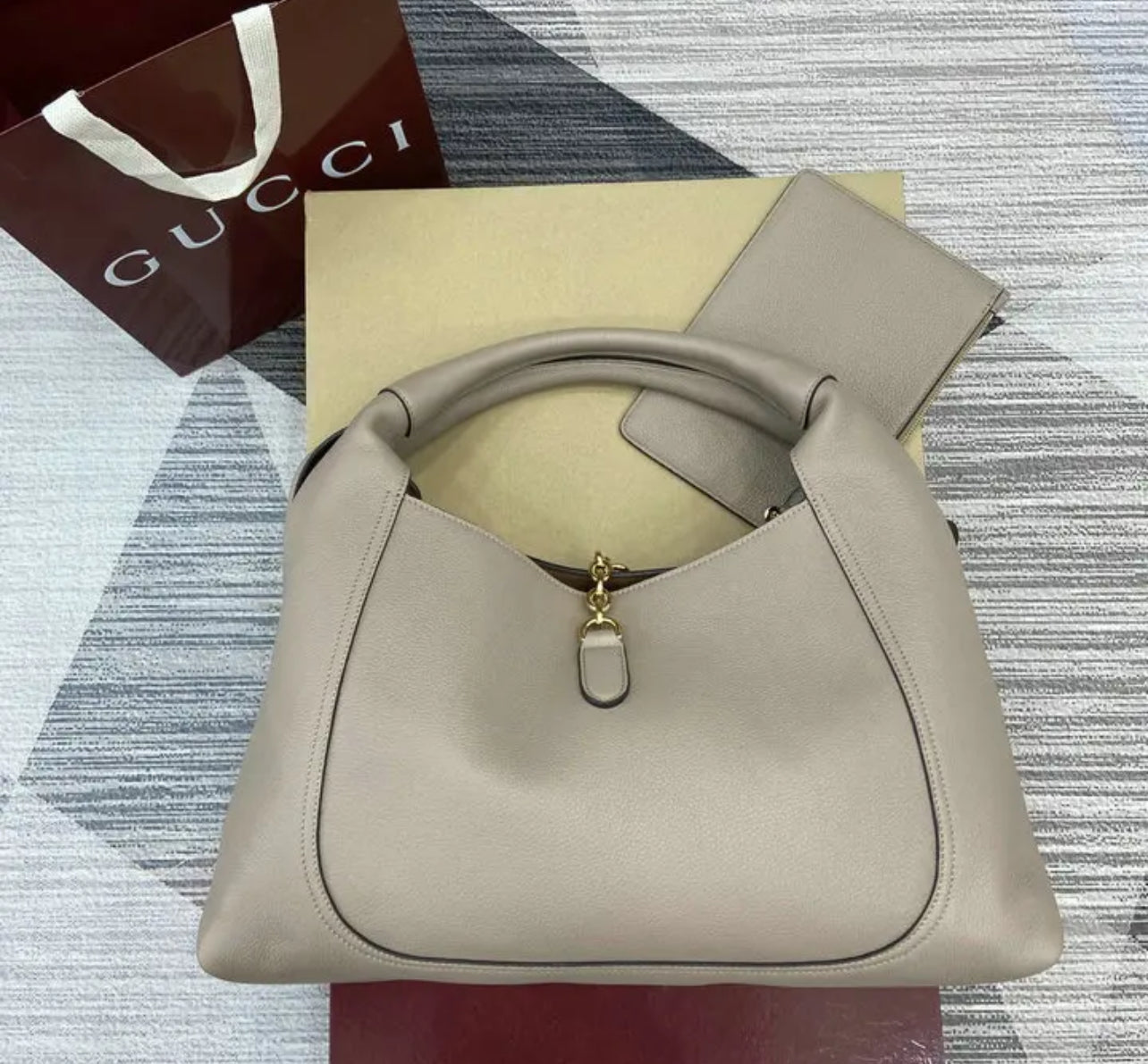 Medium Softbit Bag